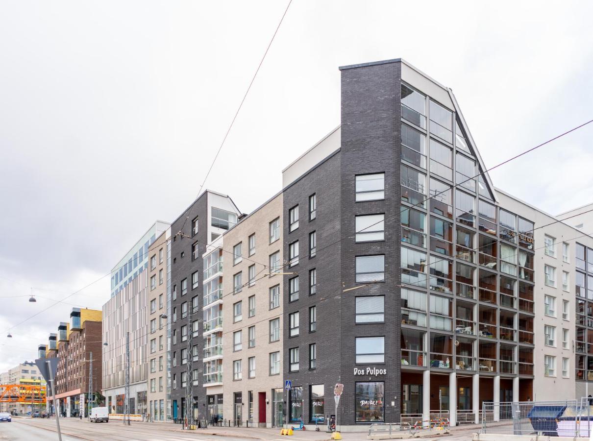 Iso Aurinkoinen Parveke Ja Hyvaet Yhteydet Lägenhet Helsingfors Exteriör bild